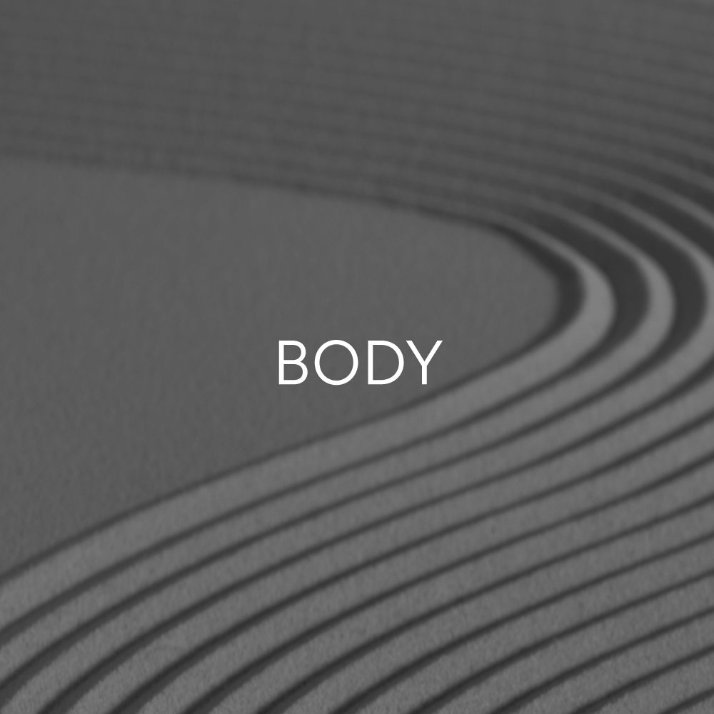 동심원 모래 무늬 이미지, 'BODY' 문구